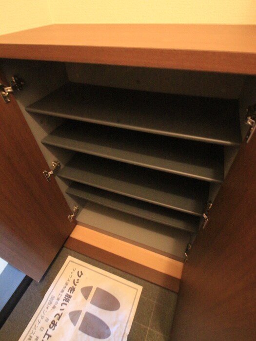 物件内観写真17　(靴箱)