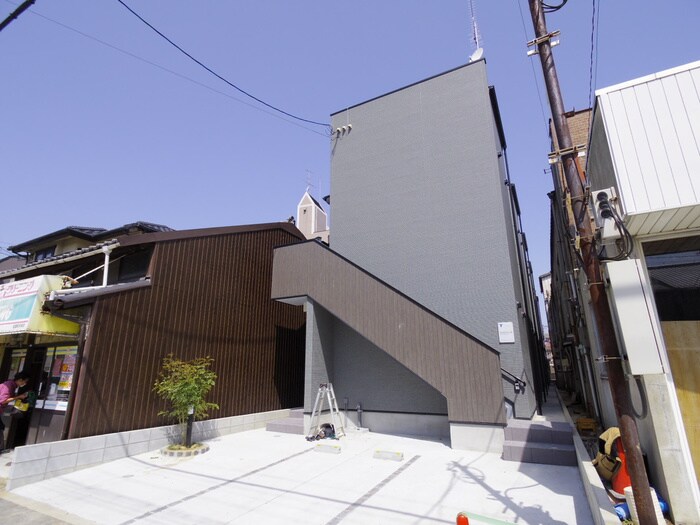 物件外観写真1　(外観写真)