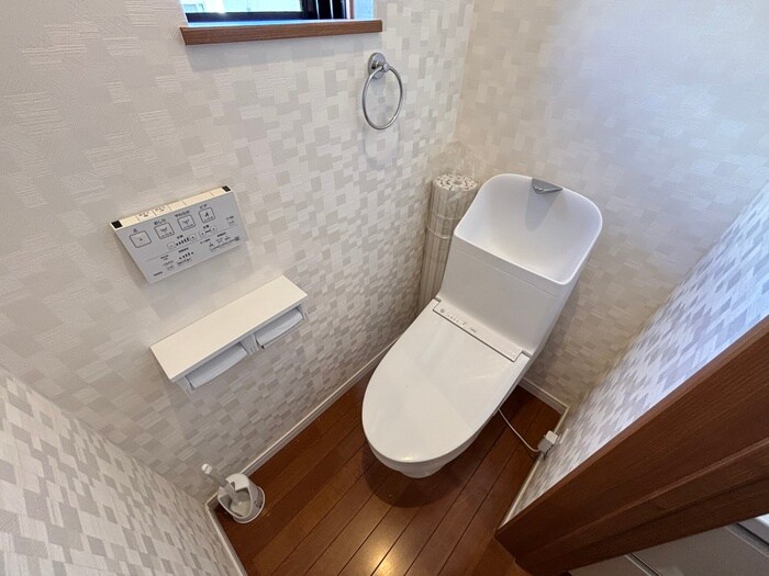 物件内観写真10　(トイレ)