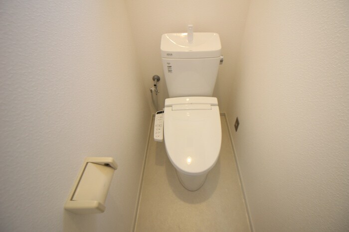 物件内観写真14　(トイレ)