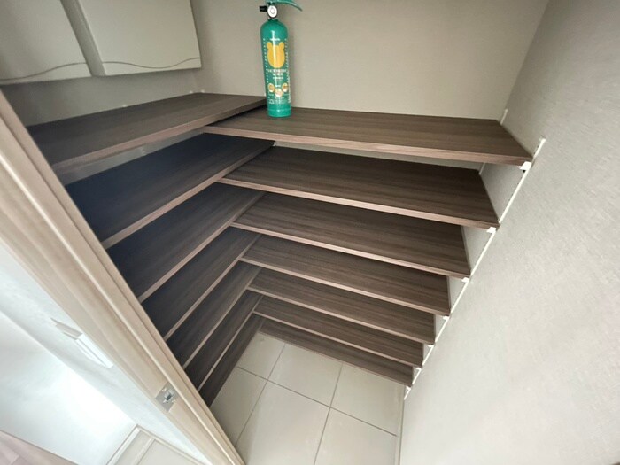 物件内観写真15　(靴箱)