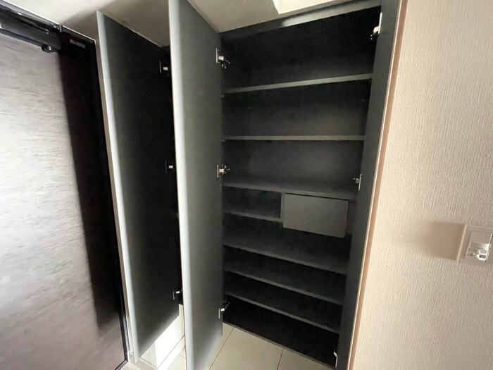 物件内観写真16　(靴箱)