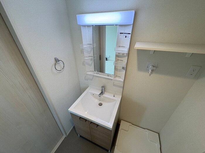 物件内観写真12　(洗面)