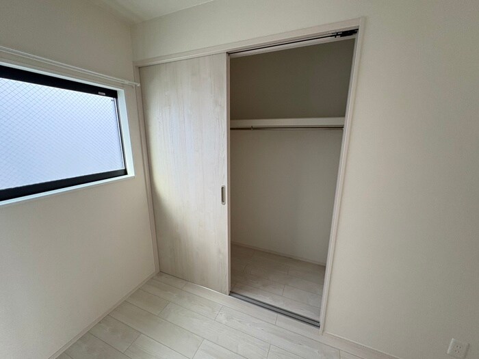 物件内観写真13　(収納)