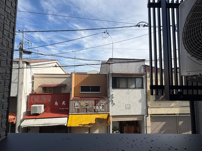 物件内観写真20　(室内からの展望)