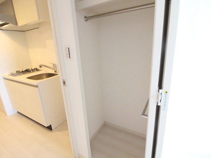 物件内観写真11　(収納)