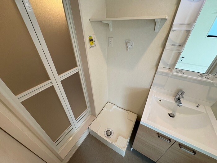 物件内観写真16　(洗濯機置場)