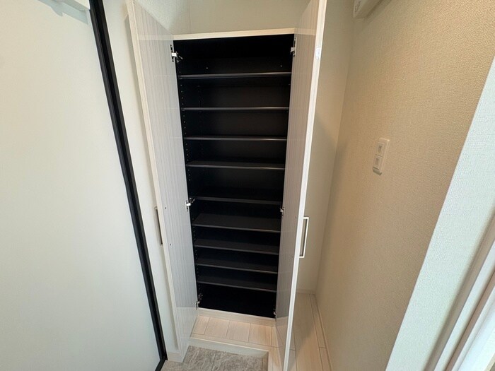 物件内観写真17　(靴箱)