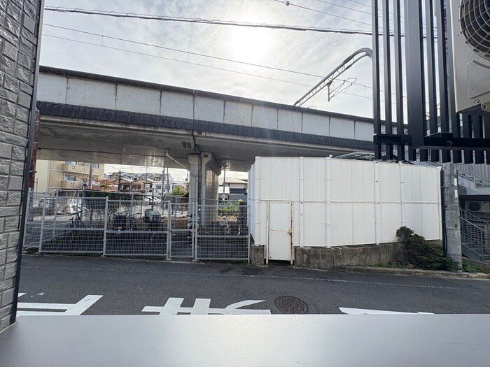 物件内観写真20　(室内からの展望)