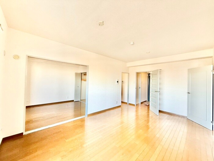 物件内観写真7　(居室)