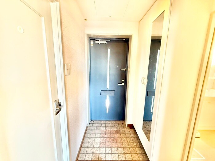 物件内観写真19　(玄関)