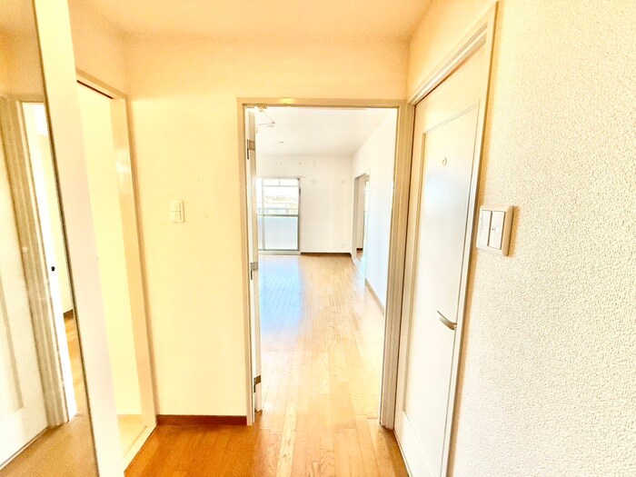 物件内観写真20　(廊下)