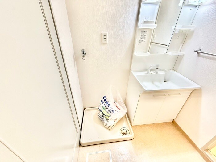 物件内観写真21　(洗濯機置場)