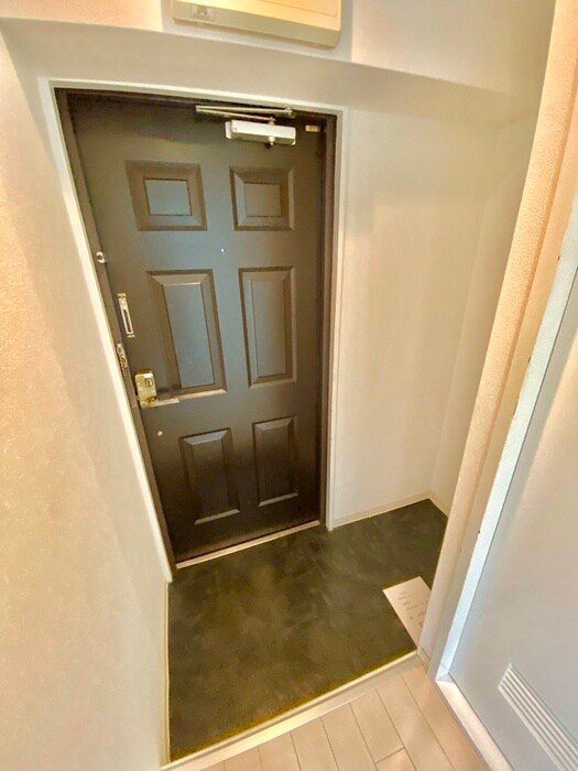 物件内観写真15　(玄関)