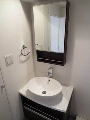 物件内観写真8　(洗面)