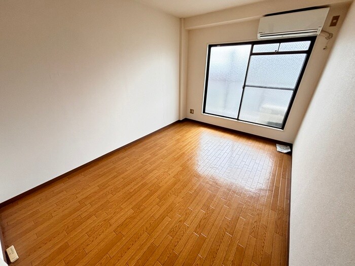 物件内観写真11　(居室)