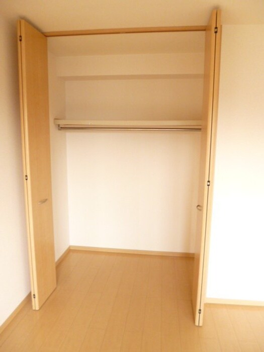 物件内観写真10　(収納)