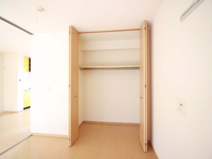 物件内観写真15　(収納)