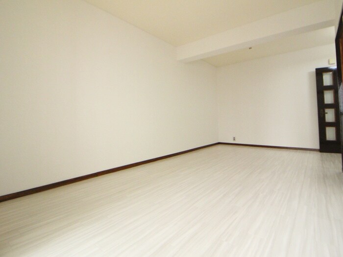 物件内観写真20　(居室)