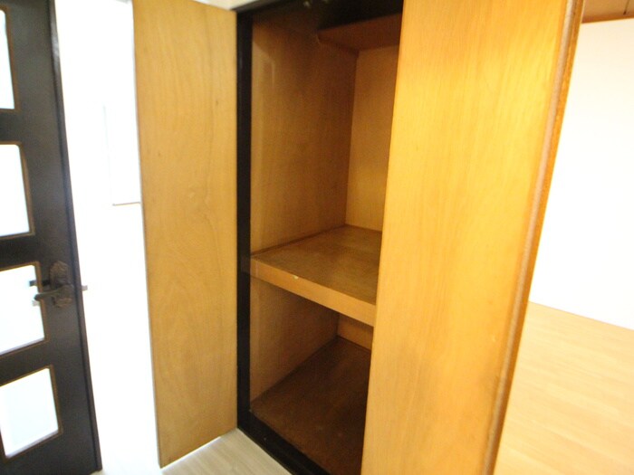 物件内観写真21　(収納)