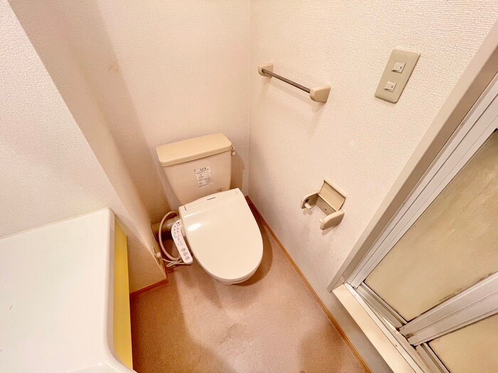 物件内観写真13　(トイレ)