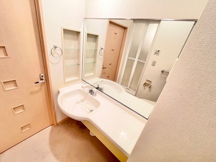 物件内観写真14　(洗面)