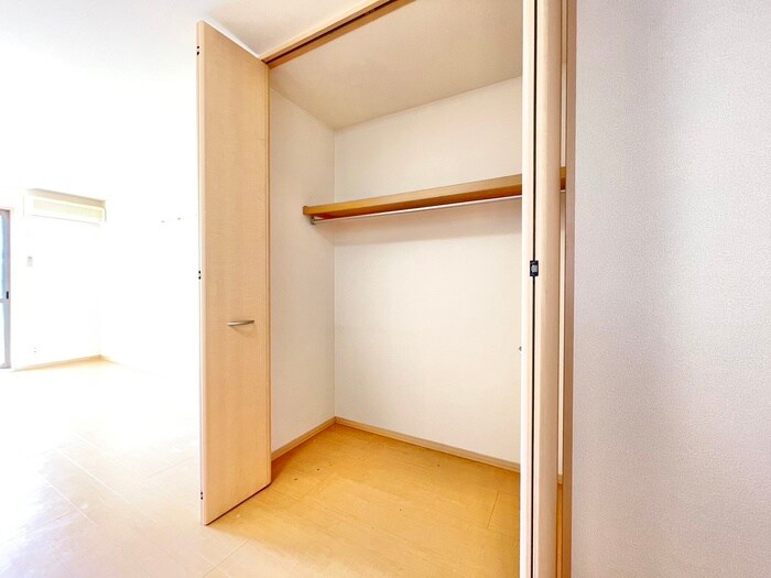 物件内観写真15　(収納)
