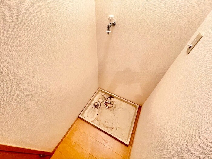 物件内観写真20　(洗濯機置場)