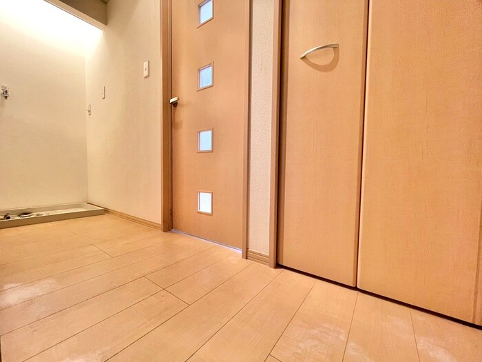 物件内観写真21　(廊下)