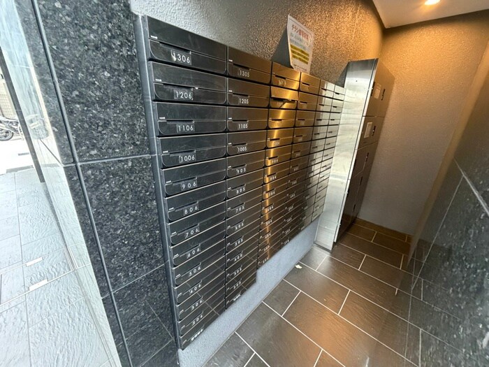 物件外観写真4　(建物設備)