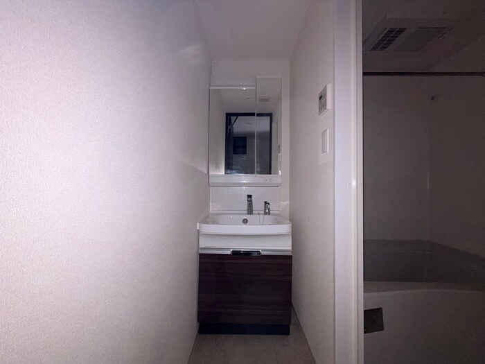 物件内観写真12　(洗面)