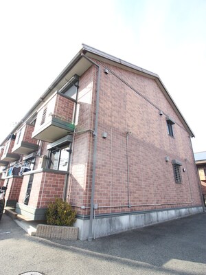 新ハイツウグイス　A棟外観写真