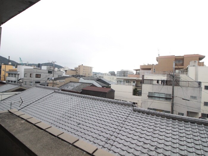 物件内観写真14　(室内からの展望)