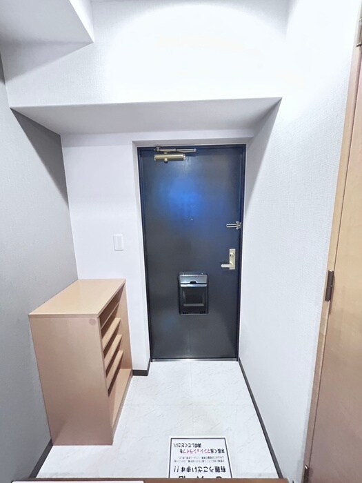 物件内観写真15　(玄関)