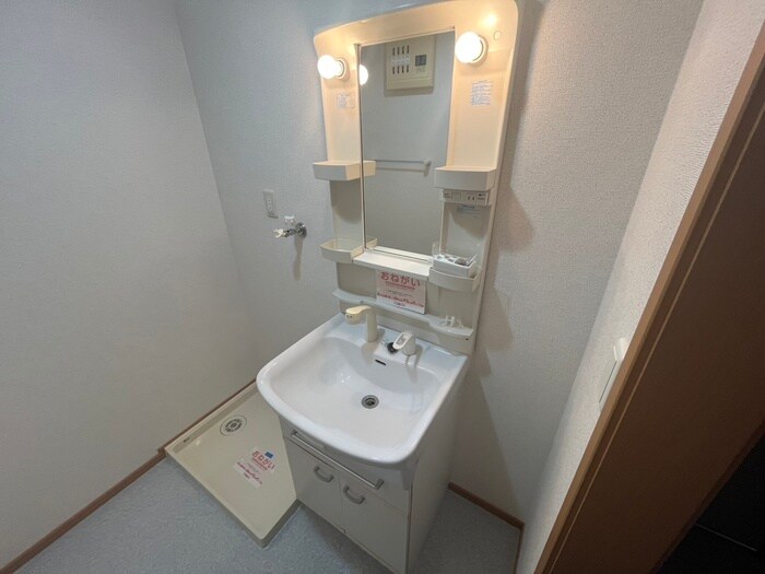 物件内観写真10　(洗面)