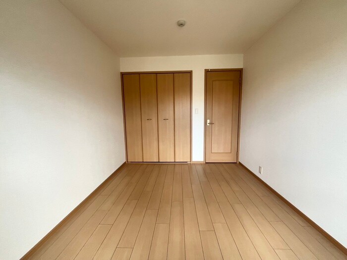 物件内観写真14　(居室)