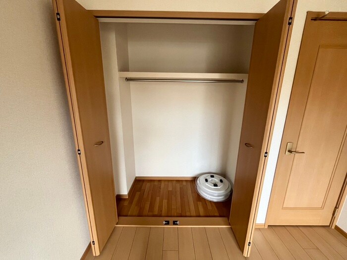 物件内観写真15　(収納)