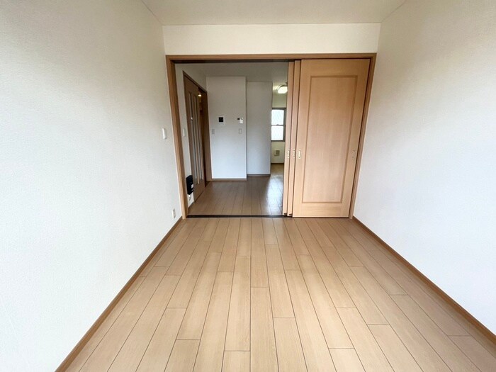 物件内観写真18　(居室)