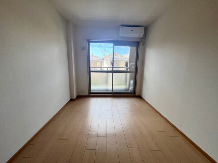 物件内観写真21　(居室)