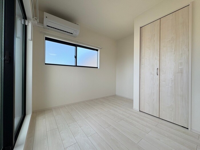 物件内観写真9　(居室)