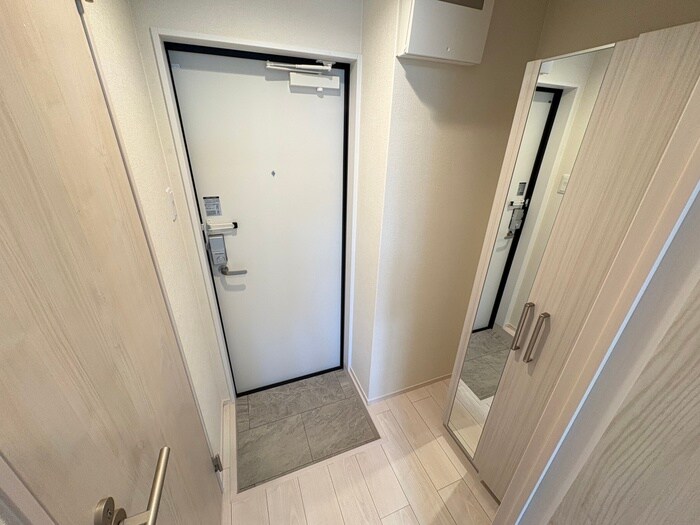 物件内観写真10　(玄関)