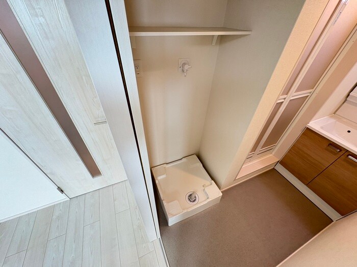 物件内観写真17　(洗濯機置場)