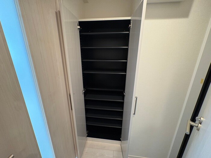 物件内観写真18　(靴箱)