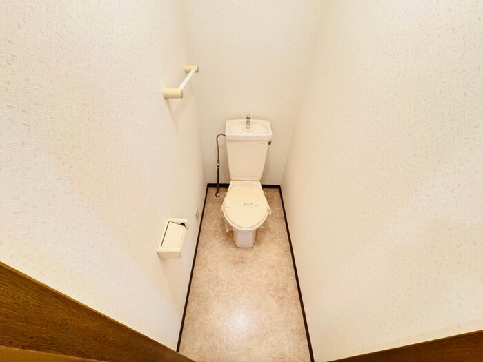 物件内観写真11　(トイレ)