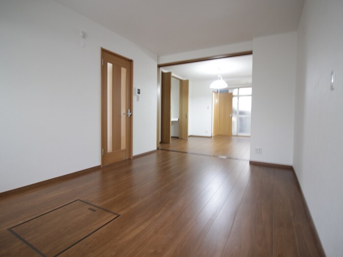 物件内観写真9　(居室)