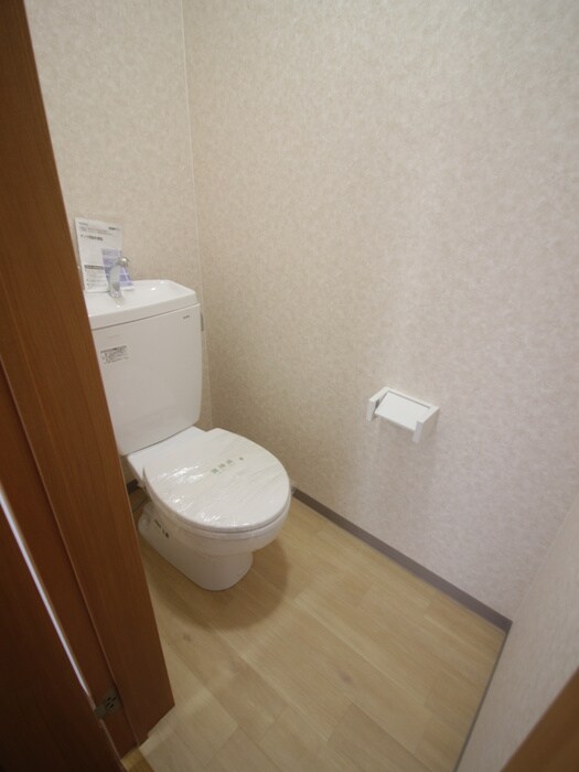 物件内観写真14　(トイレ)