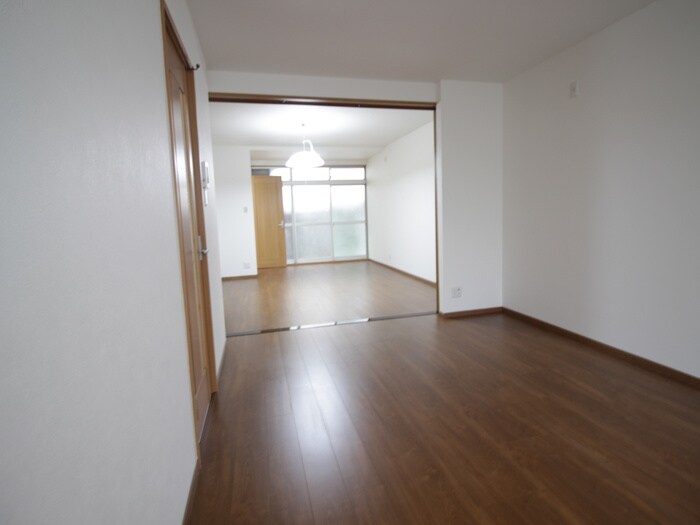 物件内観写真21　(居室)