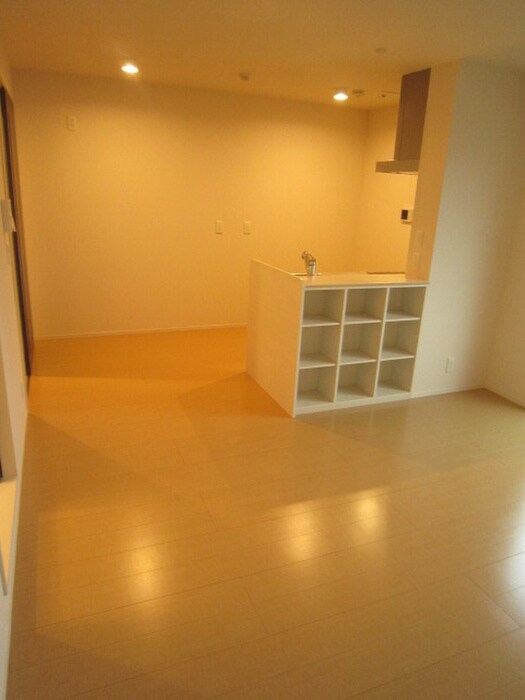 物件内観写真4　(居室)