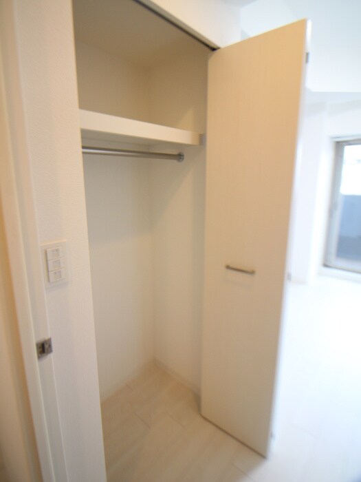 物件内観写真13　(収納)