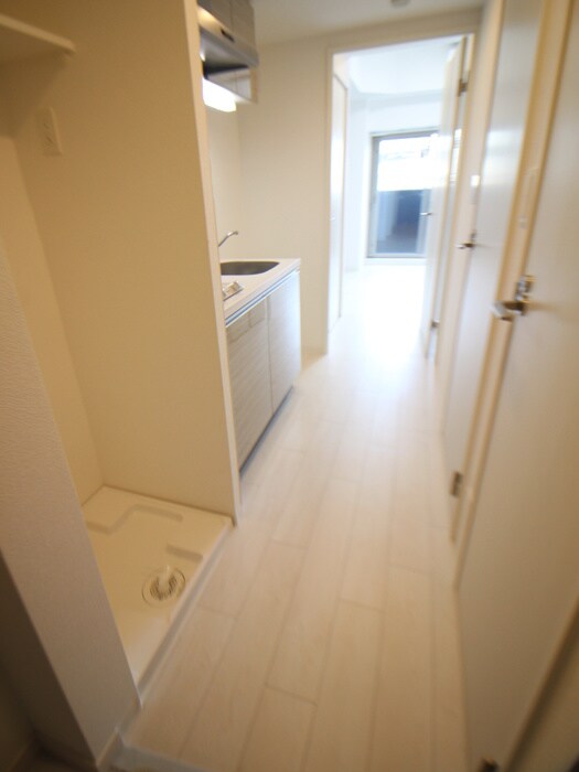 物件内観写真16　(廊下)